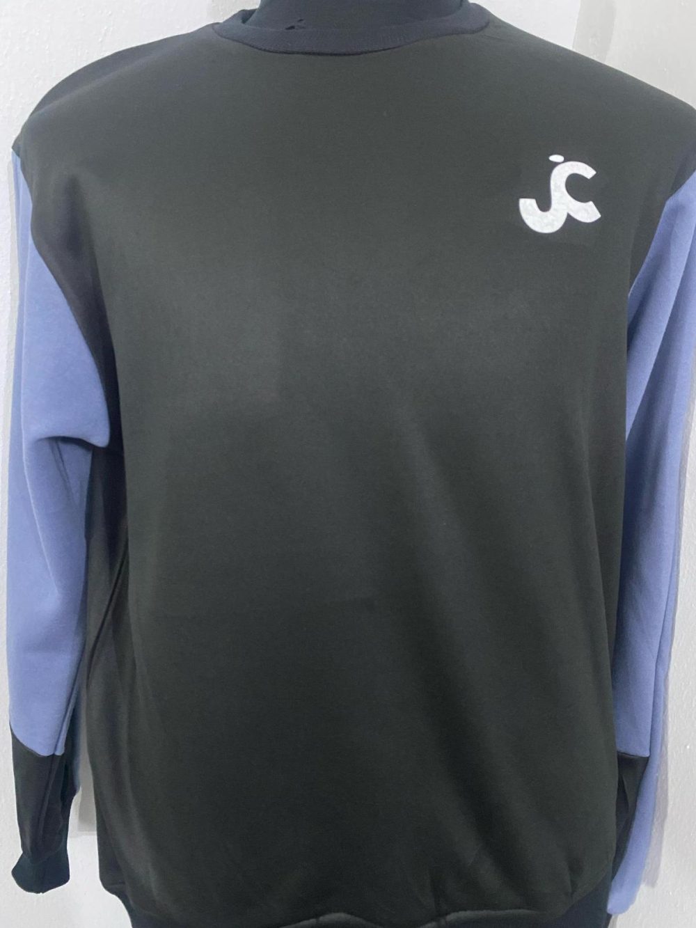 Simple Sweat Shirt